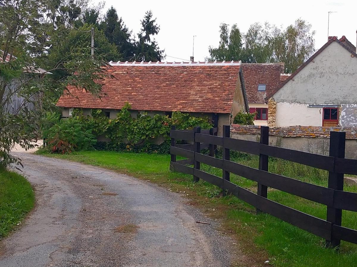 Gite De La Basse Roche Souge  Exterior photo